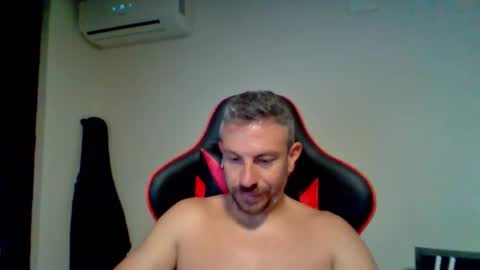 Snapshot of huge__cumshot chatting on September 9, 5:56 pm huge__cumshot online show from September 9, 5:56 pm