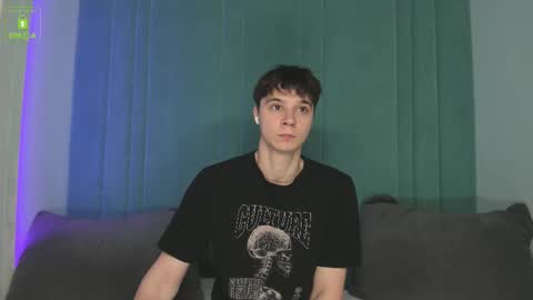 Snapshot of hugebangins_ chatting on October 8, 10:13 am ANTHONY online show from October 8, 10:13 am