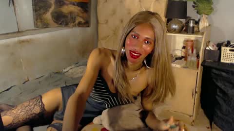 hugecock_caramel online show from July 1, 8:52 pm
