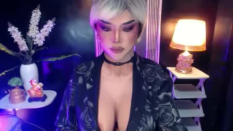 Christine online show from May 3, 12:49 am
