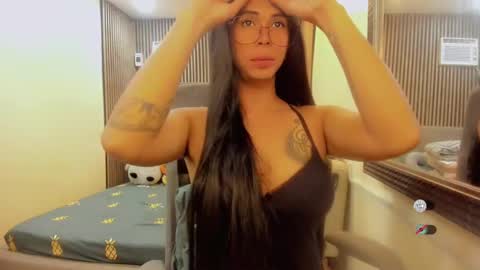 Queen karen grey online show from December 31, 1:08 pm