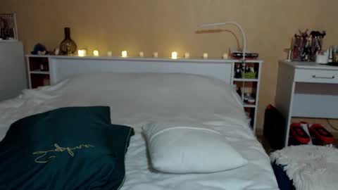 Snapshot of hugetittiesgerda chatting on February 9, 10:03 pm Gerda online show from February 9, 10:03 pm