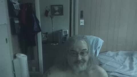 lonely huggy bear online show from April 4, 3:09 pm