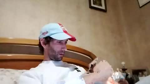 Snapshot of hugo25_xxx chatting on May 23, 1:00 am AdriBigcock online show from May 23, 1:00 am