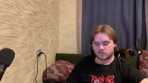 Snapshot of hugo__brad chatting on April 23, 9:06 pm Hugo online show from April 23, 9:06 pm
