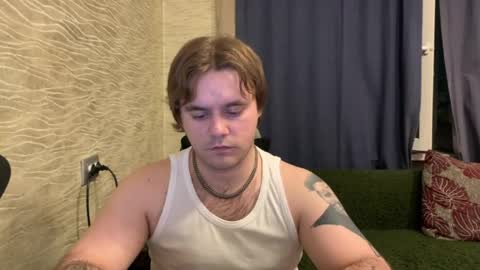 Snapshot of hugo__brad chatting on April 27, 7:34 pm Hugo online show from April 27, 7:34 pm