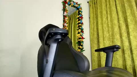 Snapshot of huila97 chatting on May 28, 1:47 am elecktra12 online show from May 28, 1:47 am
