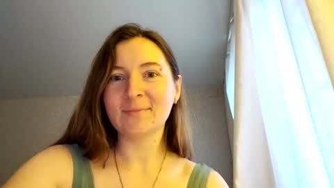 Snapshot of humpygrey chatting on November 9, 10:24 am HumpyGrey online show from November 9, 10:24 am