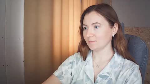 Snapshot of humpygrey chatting on November 25, 5:51 am HumpyGrey online show from November 25, 5:51 am