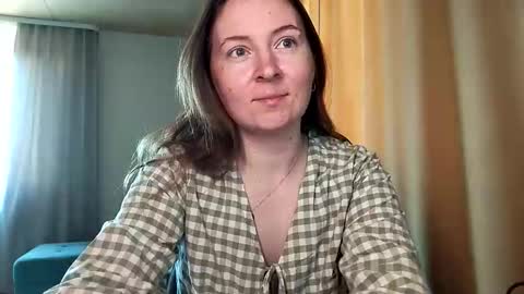 Snapshot of humpygrey chatting on June 3, 5:54 am HumpyGrey online show from June 3, 5:54 am