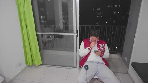 Snapshot of hun_damer chatting on September 27, 1:54 am hun_damer online show from September 27, 1:54 am