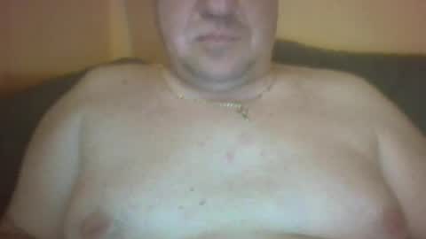 Snapshot of hungarianfatcockdady chatting on June 13, 9:46 pm vastagfasz magyar apuci online show from June 13, 9:46 pm
