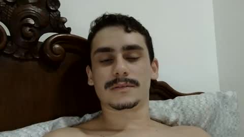 Snapshot of hungcaique chatting on May 11, 5:02 am hungcaique online show from May 11, 5:02 am