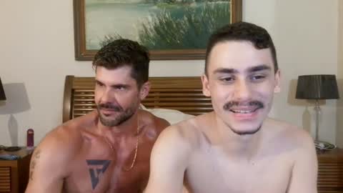 Snapshot of hungcaique chatting on June 10, 9:14 pm hungcaique online show from June 10, 9:14 pm