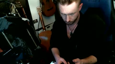 Snapshot of hungginger4u chatting on January 7, 1:08 am HungGinger4U online show from January 7, 1:08 am