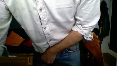 hunghard2004 online show from April 10, 10:09 am