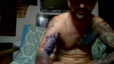 Snapshot of hungherowithoutacape chatting on June 27, 12:22 pm hungherowithoutacape online show from June 27, 12:22 pm