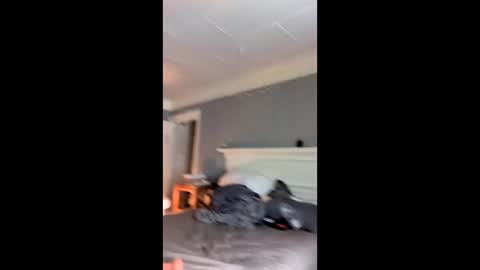 hungitalian40 online show from February 16, 7:54 pm