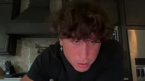 hungkingg22 online show from November 20, 2:28 pm