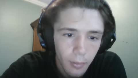 Snapshot of hunglikecrazyy chatting on June 11, 12:32 am Tyler online show from June 11, 12:32 am