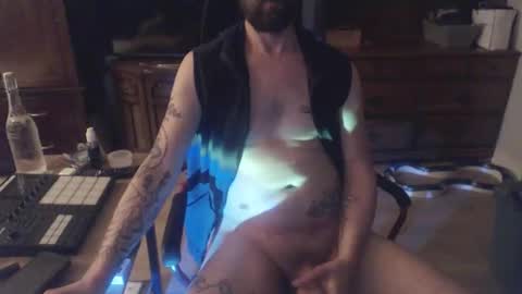 trustmeitsbig online show from March 25, 11:05 am