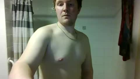 Snapshot of hungnhard76 chatting on May 13, 1:36 am hungnhard76 online show from May 13, 1:36 am
