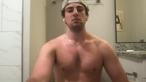 Snapshot of hungnhornystud chatting on March 11, 6:36 pm hungnhornystud online show from March 11, 6:36 pm