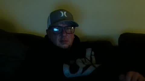 HuingsingleDad79 online show from March 26, 7:03 am