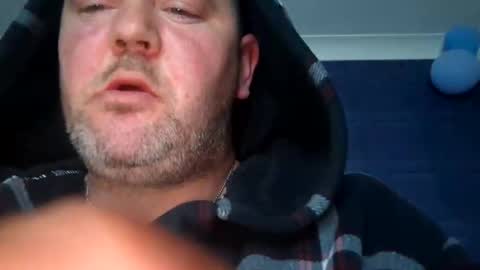 Snapshot of hunk1987_ chatting on April 20, 9:49 pm hunk1987_ online show from April 20, 9:49 pm