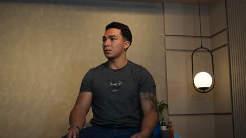 hunk_ryan online show from January 7, 1:03 pm