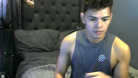 Snapshot of hunkpinoy16 chatting on September 24, 10:07 am Thehunkpinoy online show from September 24, 10:07 am