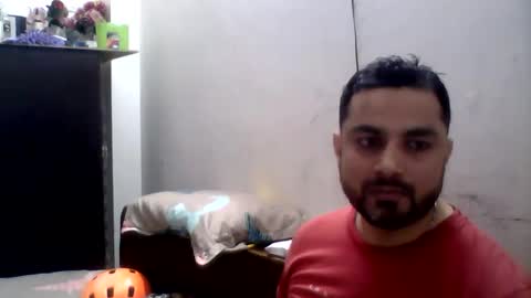 Snapshot of hunkster102 chatting on April 18, 4:11 pm hunkster102 online show from April 18, 4:11 pm