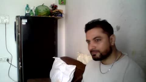 Snapshot of hunkster102 chatting on May 24, 5:23 am hunkster102 online show from May 24, 5:23 am