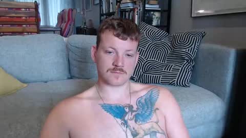 Snapshot of hunky_arthur chatting on December 29, 8:11 am Hunky Arthur online show from December 29, 8:11 am