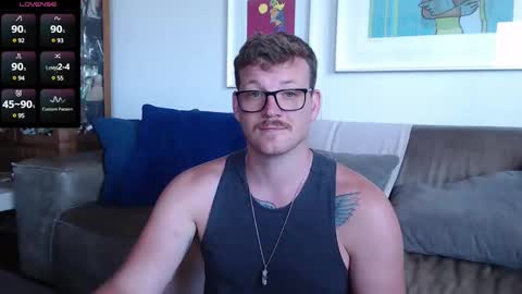 Snapshot of hunky_arthur chatting on January 8, 11:43 am Hunky Arthur online show from January 8, 11:43 am