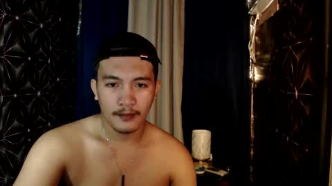 hunkylloyd online show from December 11, 5:53 am