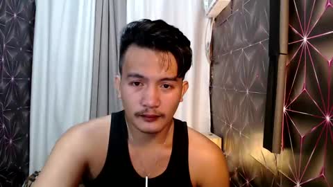 hunkylloyd online show from February 16, 3:04 am