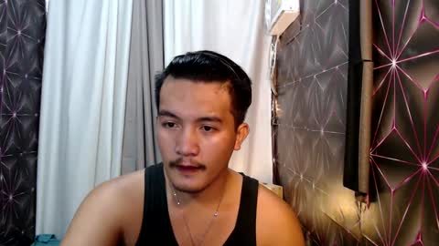 hunkylloyd online show from March 7, 3:19 am