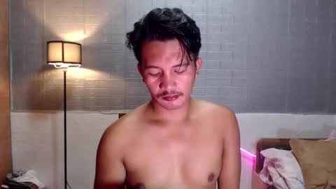 hunkylloyd online show from February 20, 12:16 pm