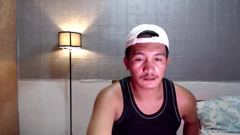 hunkylloyd online show from April 3, 1:58 am