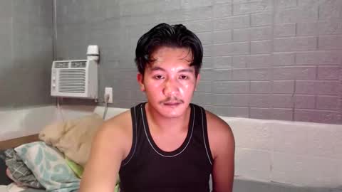 hunkylloyd online show from April 17, 2:42 pm