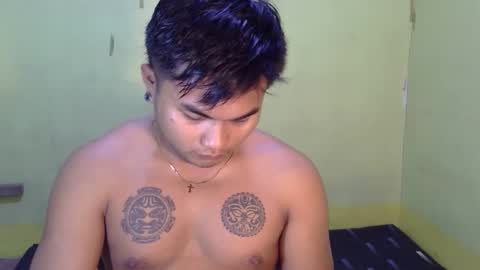 hunkyzeus online show from October 19, 4:18 pm