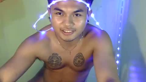 hunkyzeus online show from October 21, 7:03 pm
