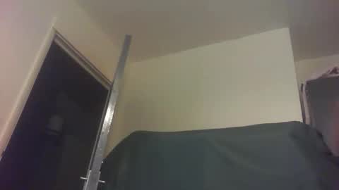Snapshot of hunnyboo2323 chatting on May 16, 1:02 am hunnyboo2323 online show from May 16, 1:02 am