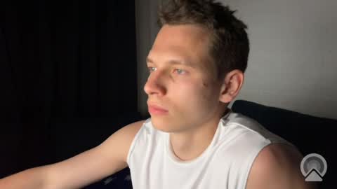 Snapshot of hunter_f1t chatting on May 31, 9:27 pm Hunter online show from May 31, 9:27 pm