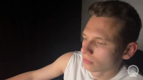 Snapshot of hunter_f1t chatting on June 2, 8:22 pm Hunter online show from June 2, 8:22 pm