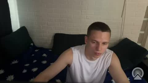 Snapshot of hunter_f1t chatting on June 15, 9:44 am Hunter online show from June 15, 9:44 am