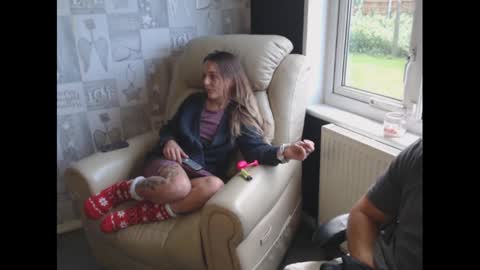 HunterandEsme online show from September 22, 9:22 am