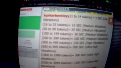 Snapshot of hunterbentleyy chatting on December 6, 12:23 am Hunter online show from December 6, 12:23 am
