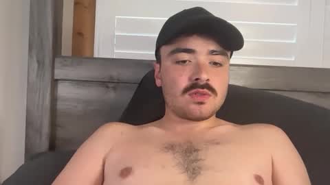 Snapshot of hunterbentleyy chatting on September 16, 9:05 pm Hunter online show from September 16, 9:05 pm